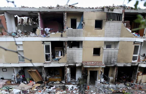 Estat en que va quedar l'edifici de Ca n'Espinós que va patir una explosió de gas el 3 de desembre de 2008